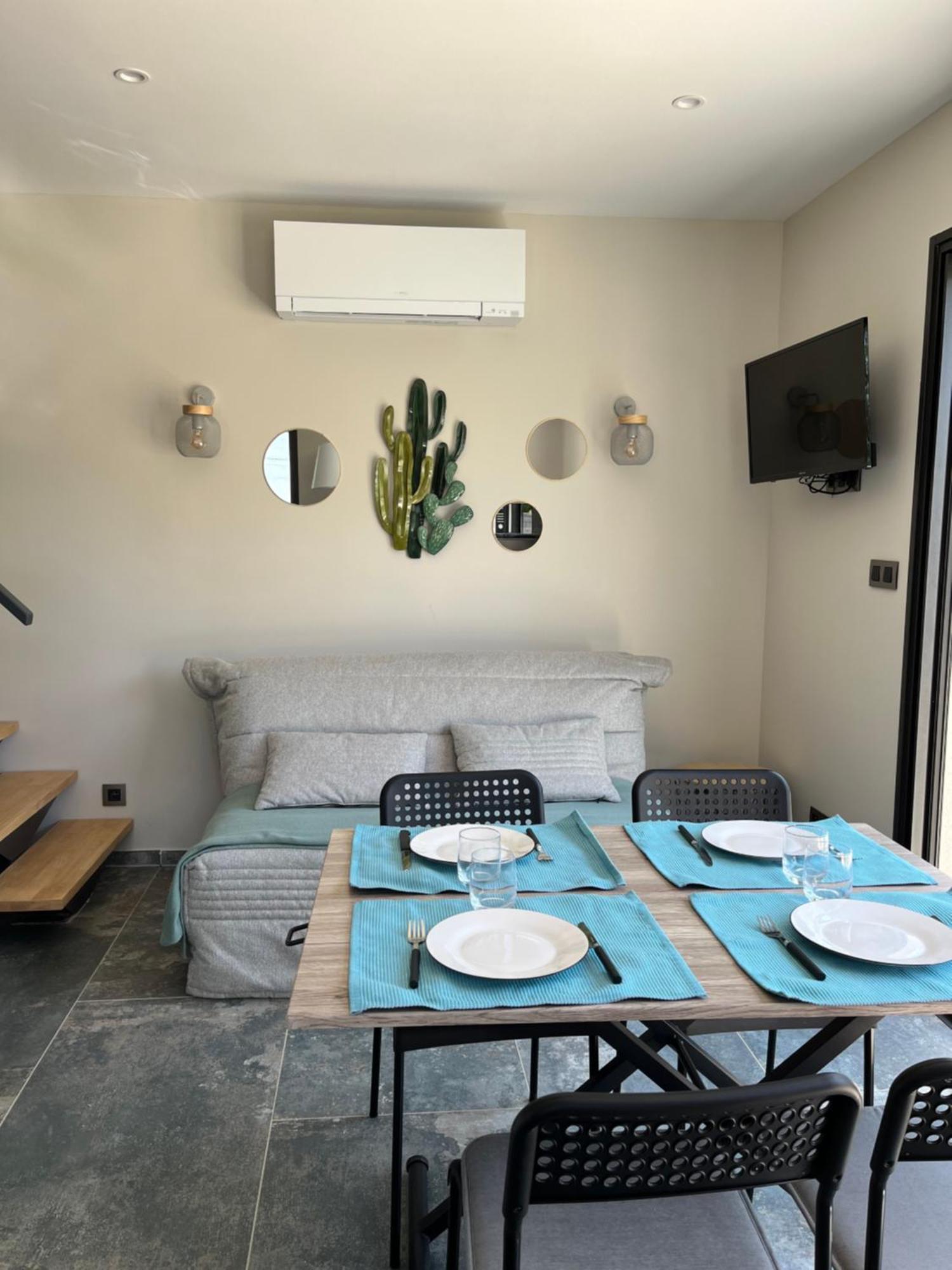 Petite Villa Paisible อิแยร์ ภายนอก รูปภาพ